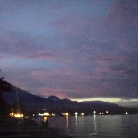 Amed Sari Beach Guesthouse ภายนอก รูปภาพ