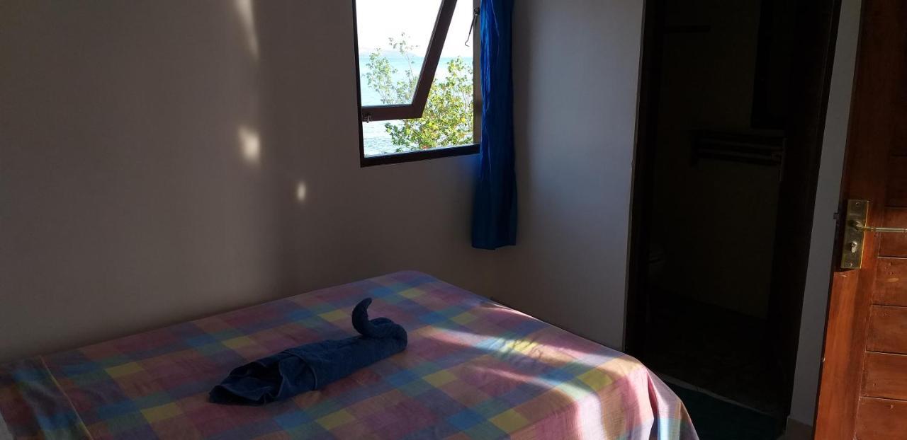 Amed Sari Beach Guesthouse ภายนอก รูปภาพ